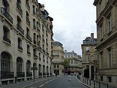 Paris rue de presbourg.jpg