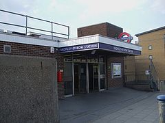 Bromley-by-Bow stn entrance.JPG