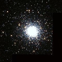 NGC 1049 par le télescope spatial Hubble.