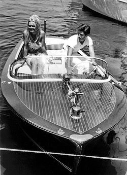Brigitte Bardot et Sami Frey à Saint-Tropez en 1963
