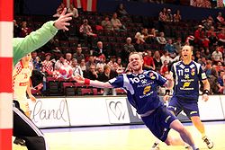 CRO - ISL (02) - 2010 European Men's Handball Championship.jpg