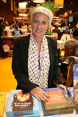 Claudine Serres, directrice d'Océan Éditions, au Salon du livre de Paris le 18 mars 2011.
