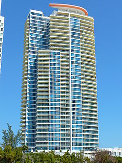 Continuum Tower South Beach.jpg