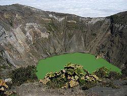 Cratère du volcan Irazú.