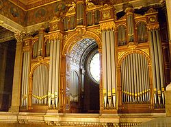 Les grandes orgues de l'église Saint-Vincent-de-Paul à Paris où Cavallo est organiste.