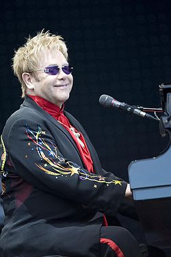 Elton John performing, 2008 1.jpg