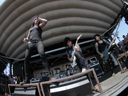 Falling In Reverse @ Warped Tour Carson, CA.png