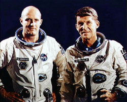 Gemini 6 Crew (Stafford und Schirra).jpg