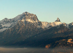 Le Grand Muveran (à gauche) et le Petit Muveran (à droite) depuis Torgon en Valais