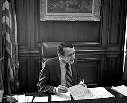 Harvey Milk au bureau du maire George Moscone à San Francisco en 1978