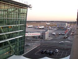Heathrow Terminal 5 airside 020.JPG