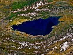 Le lac vu de l'espace en 1992