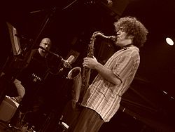 Julien Lourau au saxophone ténor, en duo avec Bojan Z, New Morning, paris, Mars 2007