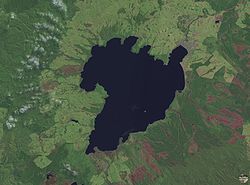 Le lac Taupo par satellite.