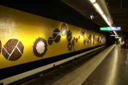 Metro Marseille station Vieux-Port.jpg