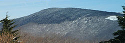 Vue du mont Rogers en hiver.