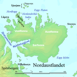 Carte de Nordaustlandet avec le nom de ses calottes glaciaires.