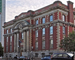Édifice Camille-Laurin, siège social de l'Office québécois de la langue française, à Montréal, dans l'ancien édifice de l'École des Beaux-Arts sur la rue Sherbrooke Ouest