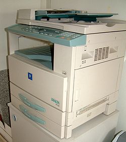 Photocopying kserokopiarka.jpg