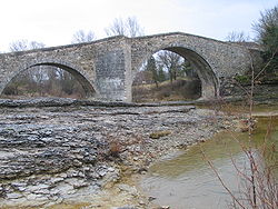 Pont sur Laye, Mane, Alpes-de-Haute-Provence, France. Pic 01.jpg