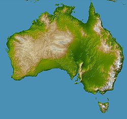 Carte topographique de l'Australie montrant la cordillère australienne le long de la côte Est.