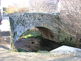 Pont sur l'Auzon à Chanonat.