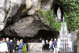 La grotte de Massabielle