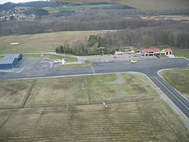 Aérodrome Besançon-La Vèze 2.jpg