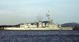 La frégate Dupleix en manoeuvre en rade de Toulon (15 septembre 2004).