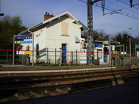 Gare de Chilly-Mazarin 01.jpg