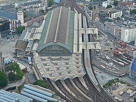 Koeln Hauptbahnhof Luftaufnahme.jpg