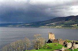 Loch Ness et château d'Urquhart