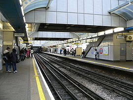 Les quais de la Piccadilly line à Hammersmith