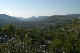Primorski Dolac, view from southeast (1).jpg