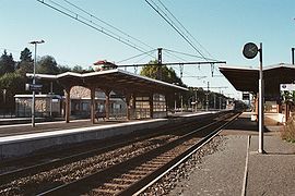 Les quais de la gare de Saint-Germain-au-Mont-d'Or