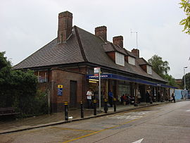 L'entrée de la station