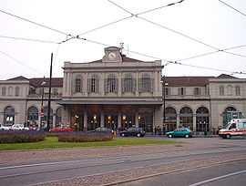 Façade principale de la gare