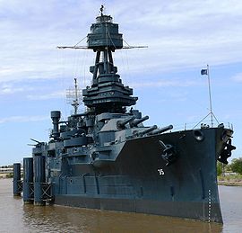USS Texas (BB-35) amarré à San Jacinto en 2006