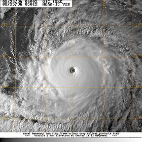 Ouragan Ioke, le 25 août 2006