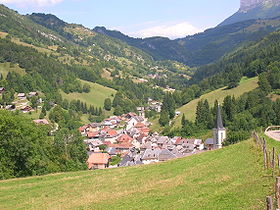 Vue panoramique du village de St-Pierre-d'Entremont
