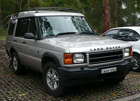 2000-2002 Land Rover Discovery II Td5 5-door wagon (2007-12-12).jpg