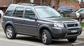 2004-2006 Land Rover Freelander HSE td4 wagon 01.jpg