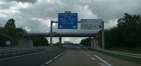 Photographie de la route A 5 : Autoroute A5 à la sortie de Troyes-sud