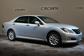 20080218 TOYOTA S200 CROWN-front.jpg