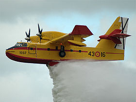 Image illustrative de l'article Canadair CL-215