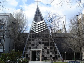 Image illustrative de l'article Église Saint-Marcel (Paris)