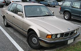 BMW-740i-E32.jpg