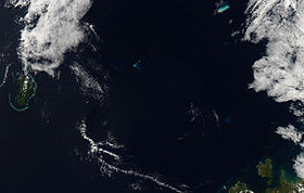 Image satellite du banc du Geysir avec Mayotte à l'est et Madagascar au sud.