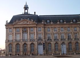 Bordeaux Musée des douanes place de la Bourse.JPG