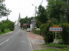 L'entrée dans la commune, en venant de Hangest-sur-Somme.